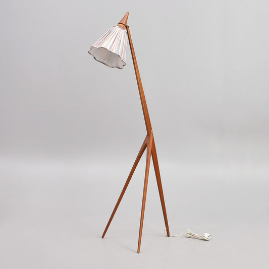 UNO & ÖSTEN KRISTIANSSON. Floor lamp, "Giraffen", Luxus 1950/60s, teak